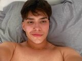Livesex naked toy DylanLewis
